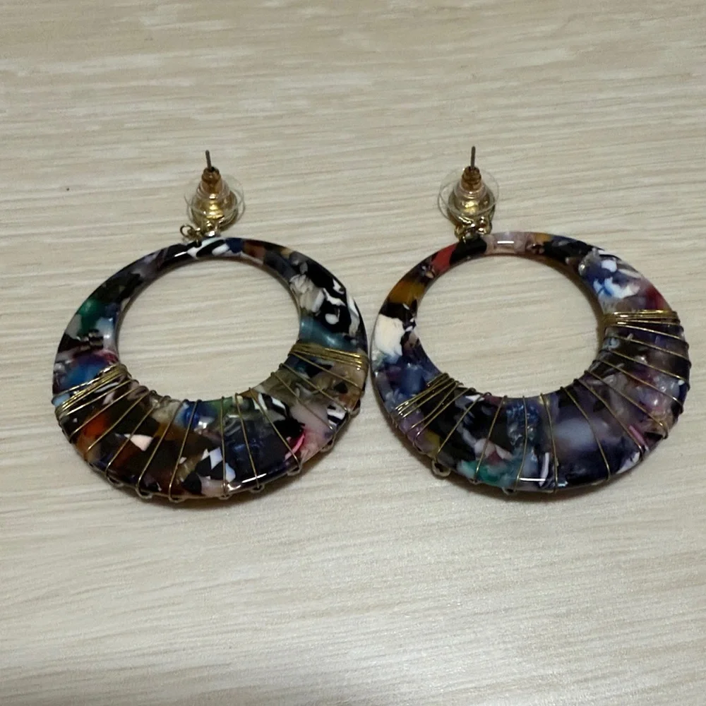 ✨ Multicolor Hoop Earrings with Silver Accents - Picture 6 of 6